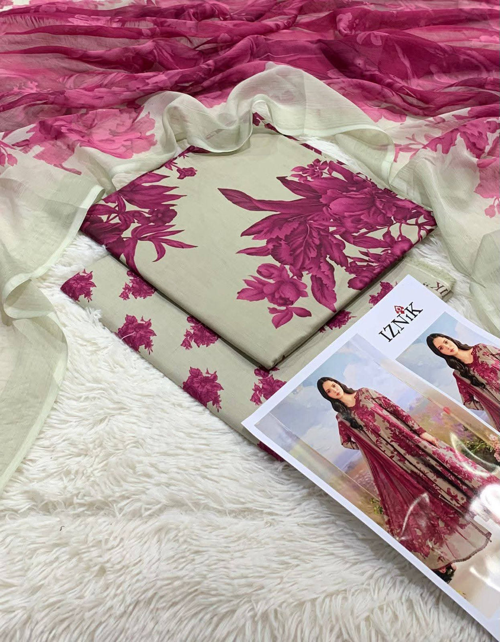Digital Printed Dhanak 3pc Unstitched D-012